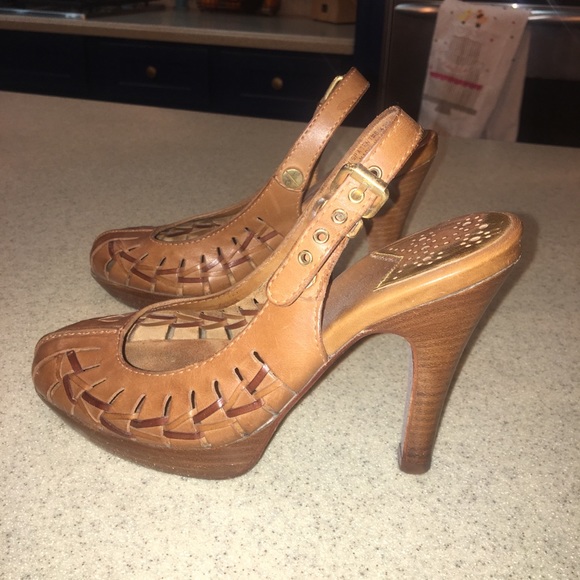 Shoes - Picture 2 of 4